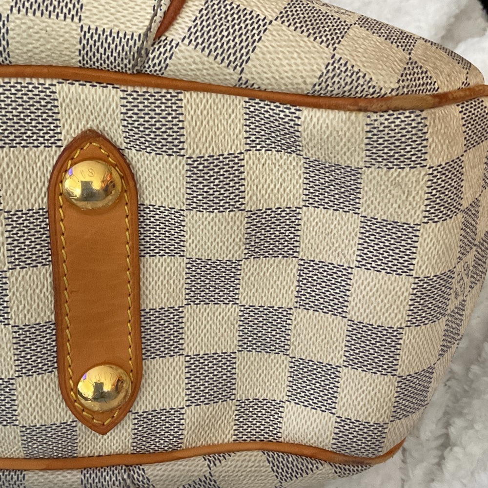 Louis Vuitton Damier Azur Hobo Bag in Cream and Brown - Picture 13 of 14